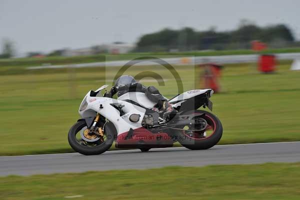 Motorcycle action photographs;Ty croes;anglesey;anglesey photographs;event digital images;eventdigitalimages;no limits trackday;peter wileman photography;trac mon;trackday;trackday digital images;trackday photos