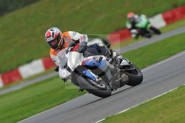 Motorcycle action photographs;Ty croes;anglesey;anglesey photographs;event digital images;eventdigitalimages;no limits trackday;peter wileman photography;trac mon;trackday;trackday digital images;trackday photos