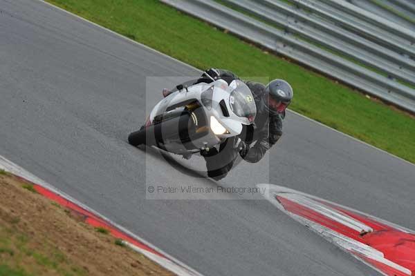 Motorcycle action photographs;Ty croes;anglesey;anglesey photographs;event digital images;eventdigitalimages;no limits trackday;peter wileman photography;trac mon;trackday;trackday digital images;trackday photos