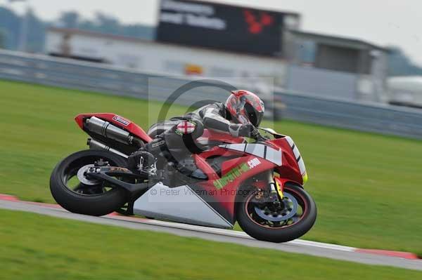 Motorcycle action photographs;Ty croes;anglesey;anglesey photographs;event digital images;eventdigitalimages;no limits trackday;peter wileman photography;trac mon;trackday;trackday digital images;trackday photos