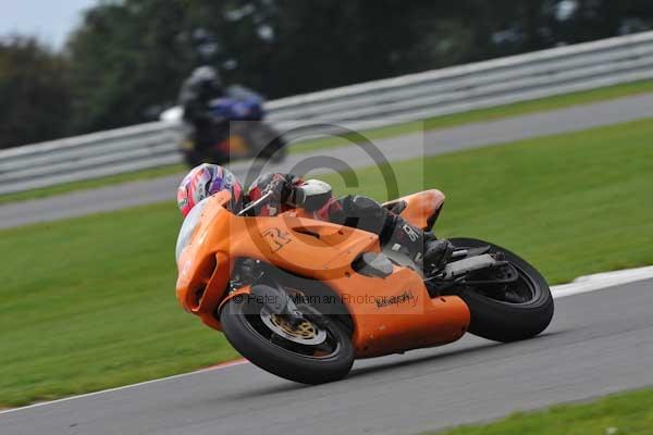 Motorcycle action photographs;Ty croes;anglesey;anglesey photographs;event digital images;eventdigitalimages;no limits trackday;peter wileman photography;trac mon;trackday;trackday digital images;trackday photos