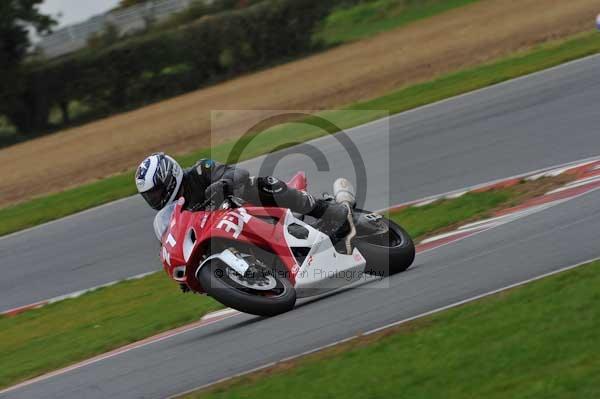 Motorcycle action photographs;Ty croes;anglesey;anglesey photographs;event digital images;eventdigitalimages;no limits trackday;peter wileman photography;trac mon;trackday;trackday digital images;trackday photos