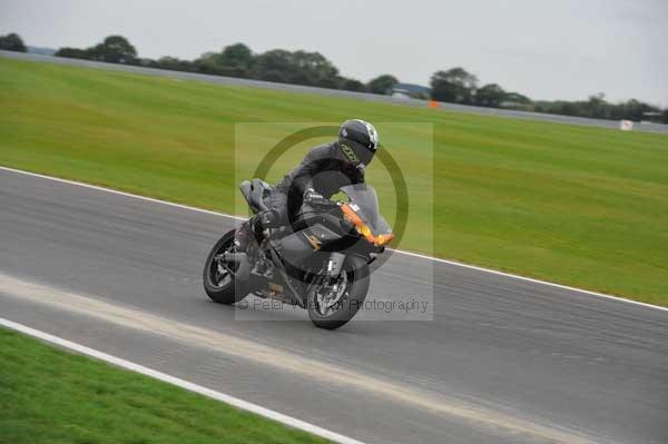 Motorcycle action photographs;Ty croes;anglesey;anglesey photographs;event digital images;eventdigitalimages;no limits trackday;peter wileman photography;trac mon;trackday;trackday digital images;trackday photos