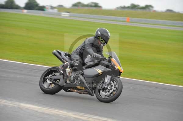 Motorcycle action photographs;Ty croes;anglesey;anglesey photographs;event digital images;eventdigitalimages;no limits trackday;peter wileman photography;trac mon;trackday;trackday digital images;trackday photos