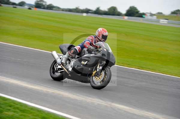 Motorcycle action photographs;Ty croes;anglesey;anglesey photographs;event digital images;eventdigitalimages;no limits trackday;peter wileman photography;trac mon;trackday;trackday digital images;trackday photos