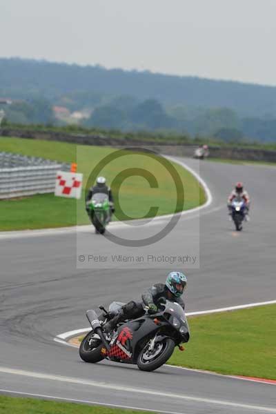 Motorcycle action photographs;Ty croes;anglesey;anglesey photographs;event digital images;eventdigitalimages;no limits trackday;peter wileman photography;trac mon;trackday;trackday digital images;trackday photos