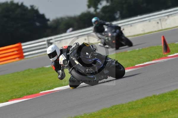 Motorcycle action photographs;Ty croes;anglesey;anglesey photographs;event digital images;eventdigitalimages;no limits trackday;peter wileman photography;trac mon;trackday;trackday digital images;trackday photos