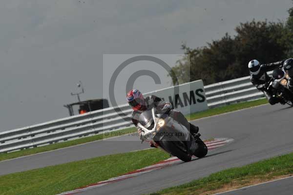 Motorcycle action photographs;Ty croes;anglesey;anglesey photographs;event digital images;eventdigitalimages;no limits trackday;peter wileman photography;trac mon;trackday;trackday digital images;trackday photos