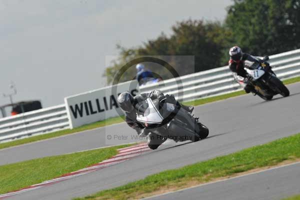 Motorcycle action photographs;Ty croes;anglesey;anglesey photographs;event digital images;eventdigitalimages;no limits trackday;peter wileman photography;trac mon;trackday;trackday digital images;trackday photos