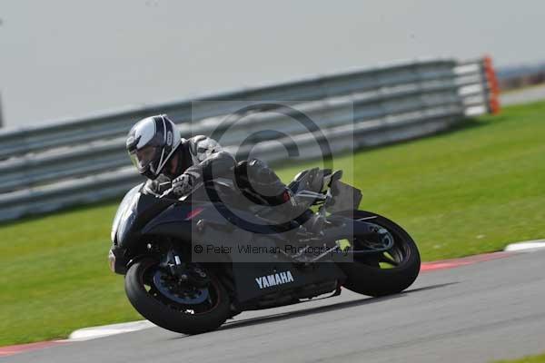 Motorcycle action photographs;Ty croes;anglesey;anglesey photographs;event digital images;eventdigitalimages;no limits trackday;peter wileman photography;trac mon;trackday;trackday digital images;trackday photos