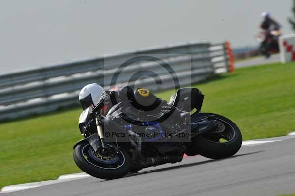 Motorcycle action photographs;Ty croes;anglesey;anglesey photographs;event digital images;eventdigitalimages;no limits trackday;peter wileman photography;trac mon;trackday;trackday digital images;trackday photos