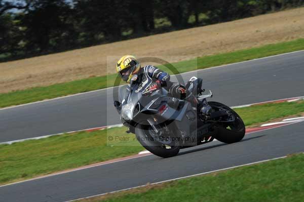 Motorcycle action photographs;Ty croes;anglesey;anglesey photographs;event digital images;eventdigitalimages;no limits trackday;peter wileman photography;trac mon;trackday;trackday digital images;trackday photos