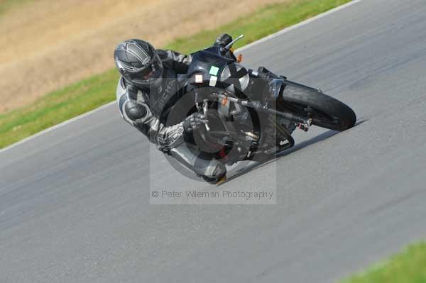 Motorcycle action photographs;Ty croes;anglesey;anglesey photographs;event digital images;eventdigitalimages;no limits trackday;peter wileman photography;trac mon;trackday;trackday digital images;trackday photos