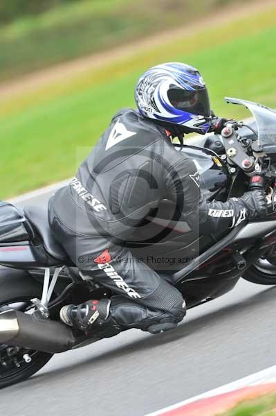 Motorcycle action photographs;Ty croes;anglesey;anglesey photographs;event digital images;eventdigitalimages;no limits trackday;peter wileman photography;trac mon;trackday;trackday digital images;trackday photos