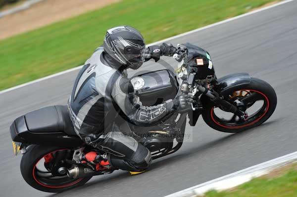 Motorcycle action photographs;Ty croes;anglesey;anglesey photographs;event digital images;eventdigitalimages;no limits trackday;peter wileman photography;trac mon;trackday;trackday digital images;trackday photos