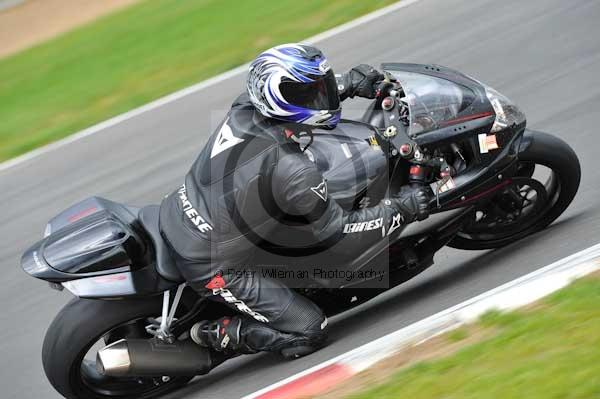 Motorcycle action photographs;Ty croes;anglesey;anglesey photographs;event digital images;eventdigitalimages;no limits trackday;peter wileman photography;trac mon;trackday;trackday digital images;trackday photos