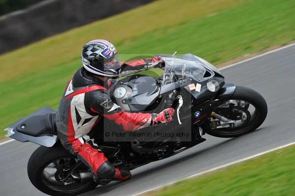 Motorcycle action photographs;Ty croes;anglesey;anglesey photographs;event digital images;eventdigitalimages;no limits trackday;peter wileman photography;trac mon;trackday;trackday digital images;trackday photos