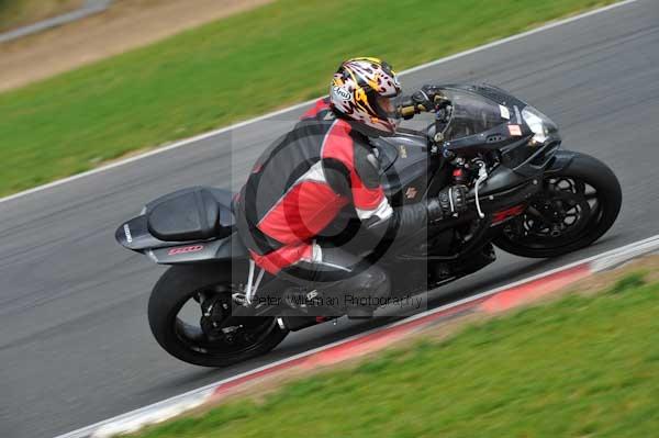 Motorcycle action photographs;Ty croes;anglesey;anglesey photographs;event digital images;eventdigitalimages;no limits trackday;peter wileman photography;trac mon;trackday;trackday digital images;trackday photos