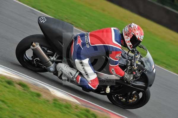 Motorcycle action photographs;Ty croes;anglesey;anglesey photographs;event digital images;eventdigitalimages;no limits trackday;peter wileman photography;trac mon;trackday;trackday digital images;trackday photos