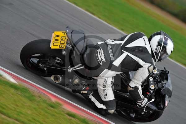 Motorcycle action photographs;Ty croes;anglesey;anglesey photographs;event digital images;eventdigitalimages;no limits trackday;peter wileman photography;trac mon;trackday;trackday digital images;trackday photos