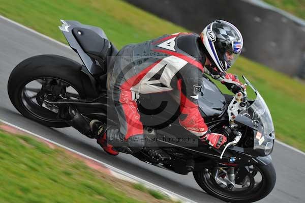 Motorcycle action photographs;Ty croes;anglesey;anglesey photographs;event digital images;eventdigitalimages;no limits trackday;peter wileman photography;trac mon;trackday;trackday digital images;trackday photos