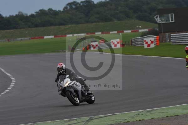 Motorcycle action photographs;Ty croes;anglesey;anglesey photographs;event digital images;eventdigitalimages;no limits trackday;peter wileman photography;trac mon;trackday;trackday digital images;trackday photos