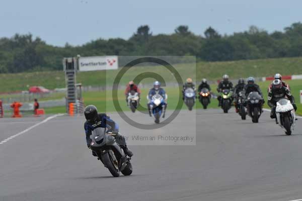 Motorcycle action photographs;Ty croes;anglesey;anglesey photographs;event digital images;eventdigitalimages;no limits trackday;peter wileman photography;trac mon;trackday;trackday digital images;trackday photos