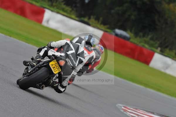 Motorcycle action photographs;Ty croes;anglesey;anglesey photographs;event digital images;eventdigitalimages;no limits trackday;peter wileman photography;trac mon;trackday;trackday digital images;trackday photos