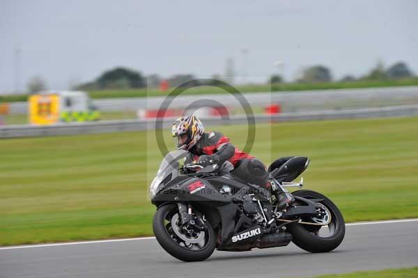 Motorcycle action photographs;Ty croes;anglesey;anglesey photographs;event digital images;eventdigitalimages;no limits trackday;peter wileman photography;trac mon;trackday;trackday digital images;trackday photos