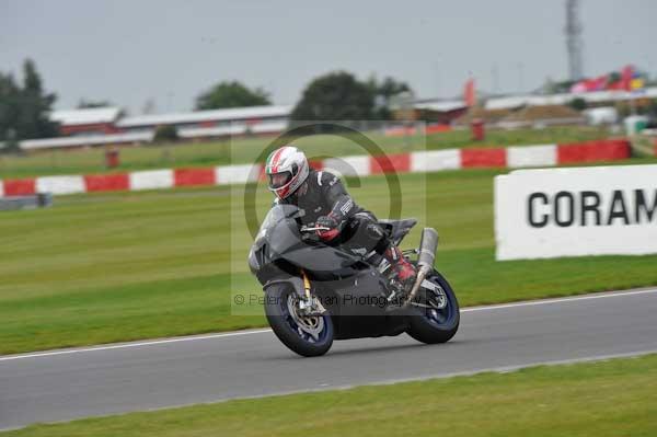 Motorcycle action photographs;Ty croes;anglesey;anglesey photographs;event digital images;eventdigitalimages;no limits trackday;peter wileman photography;trac mon;trackday;trackday digital images;trackday photos