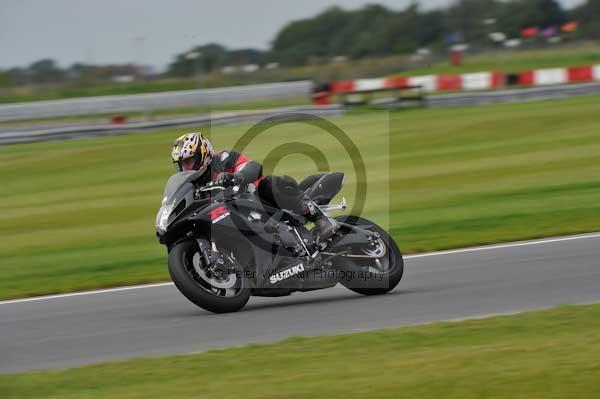 Motorcycle action photographs;Ty croes;anglesey;anglesey photographs;event digital images;eventdigitalimages;no limits trackday;peter wileman photography;trac mon;trackday;trackday digital images;trackday photos