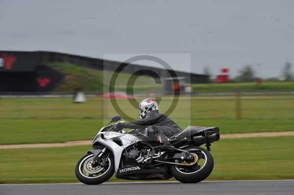 Motorcycle action photographs;Ty croes;anglesey;anglesey photographs;event digital images;eventdigitalimages;no limits trackday;peter wileman photography;trac mon;trackday;trackday digital images;trackday photos