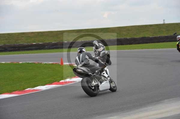 Motorcycle action photographs;Ty croes;anglesey;anglesey photographs;event digital images;eventdigitalimages;no limits trackday;peter wileman photography;trac mon;trackday;trackday digital images;trackday photos