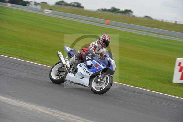 Motorcycle action photographs;Ty croes;anglesey;anglesey photographs;event digital images;eventdigitalimages;no limits trackday;peter wileman photography;trac mon;trackday;trackday digital images;trackday photos