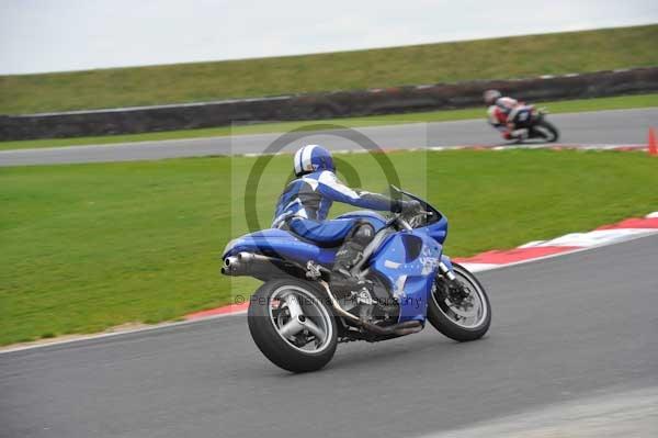 Motorcycle action photographs;Ty croes;anglesey;anglesey photographs;event digital images;eventdigitalimages;no limits trackday;peter wileman photography;trac mon;trackday;trackday digital images;trackday photos