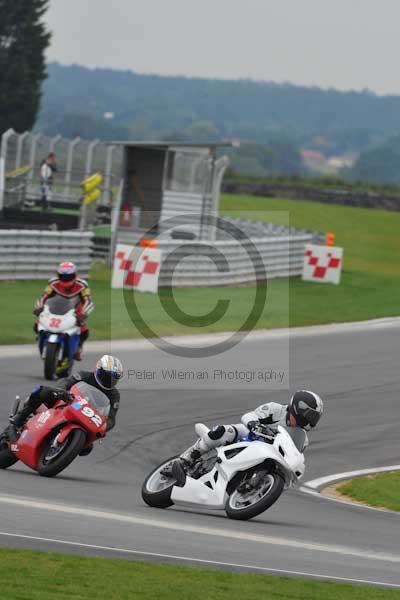 Motorcycle action photographs;Ty croes;anglesey;anglesey photographs;event digital images;eventdigitalimages;no limits trackday;peter wileman photography;trac mon;trackday;trackday digital images;trackday photos