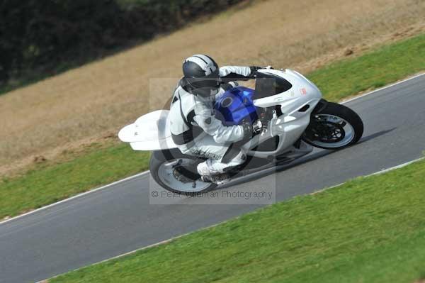 Motorcycle action photographs;Ty croes;anglesey;anglesey photographs;event digital images;eventdigitalimages;no limits trackday;peter wileman photography;trac mon;trackday;trackday digital images;trackday photos