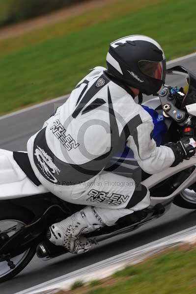 Motorcycle action photographs;Ty croes;anglesey;anglesey photographs;event digital images;eventdigitalimages;no limits trackday;peter wileman photography;trac mon;trackday;trackday digital images;trackday photos