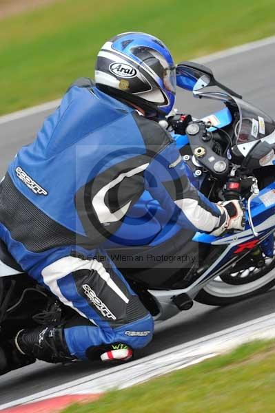 Motorcycle action photographs;Ty croes;anglesey;anglesey photographs;event digital images;eventdigitalimages;no limits trackday;peter wileman photography;trac mon;trackday;trackday digital images;trackday photos