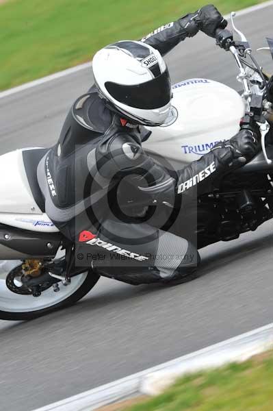 Motorcycle action photographs;Ty croes;anglesey;anglesey photographs;event digital images;eventdigitalimages;no limits trackday;peter wileman photography;trac mon;trackday;trackday digital images;trackday photos