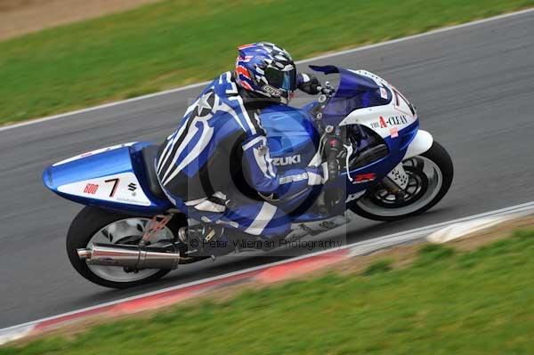 Motorcycle action photographs;Ty croes;anglesey;anglesey photographs;event digital images;eventdigitalimages;no limits trackday;peter wileman photography;trac mon;trackday;trackday digital images;trackday photos