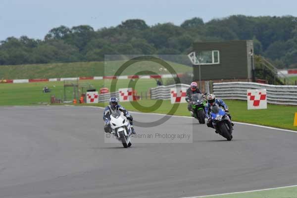 Motorcycle action photographs;Ty croes;anglesey;anglesey photographs;event digital images;eventdigitalimages;no limits trackday;peter wileman photography;trac mon;trackday;trackday digital images;trackday photos