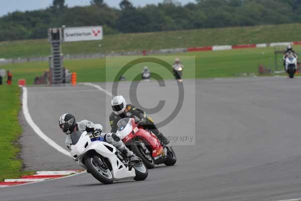 Motorcycle action photographs;Ty croes;anglesey;anglesey photographs;event digital images;eventdigitalimages;no limits trackday;peter wileman photography;trac mon;trackday;trackday digital images;trackday photos