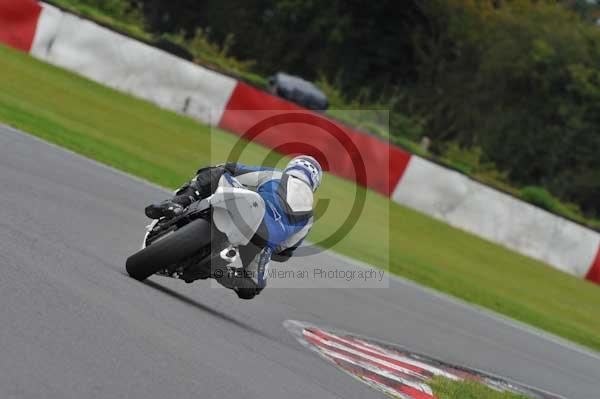 Motorcycle action photographs;Ty croes;anglesey;anglesey photographs;event digital images;eventdigitalimages;no limits trackday;peter wileman photography;trac mon;trackday;trackday digital images;trackday photos