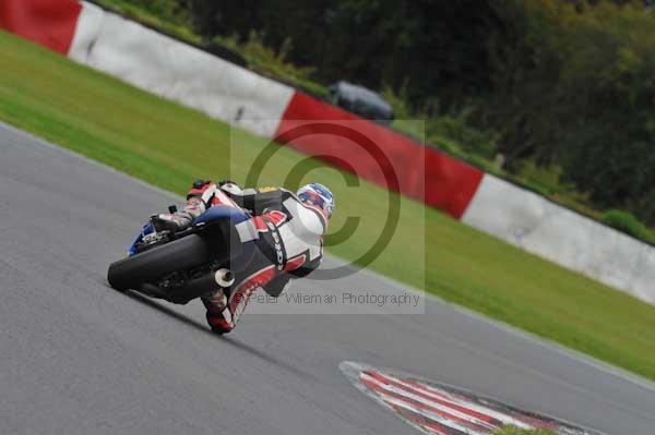 Motorcycle action photographs;Ty croes;anglesey;anglesey photographs;event digital images;eventdigitalimages;no limits trackday;peter wileman photography;trac mon;trackday;trackday digital images;trackday photos