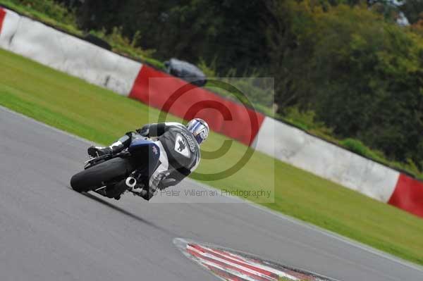 Motorcycle action photographs;Ty croes;anglesey;anglesey photographs;event digital images;eventdigitalimages;no limits trackday;peter wileman photography;trac mon;trackday;trackday digital images;trackday photos