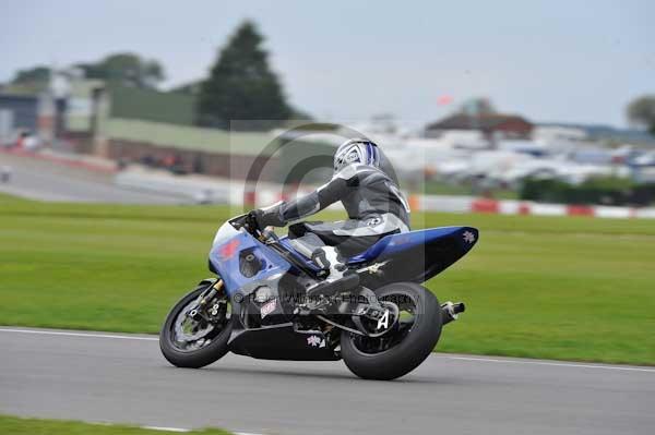 Motorcycle action photographs;Ty croes;anglesey;anglesey photographs;event digital images;eventdigitalimages;no limits trackday;peter wileman photography;trac mon;trackday;trackday digital images;trackday photos