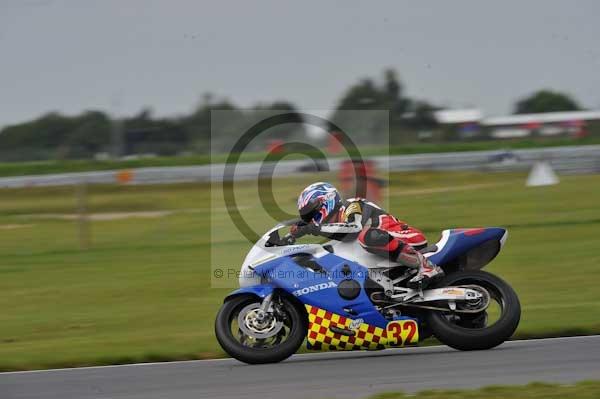 Motorcycle action photographs;Ty croes;anglesey;anglesey photographs;event digital images;eventdigitalimages;no limits trackday;peter wileman photography;trac mon;trackday;trackday digital images;trackday photos