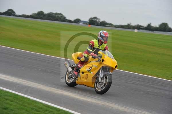 Motorcycle action photographs;Ty croes;anglesey;anglesey photographs;event digital images;eventdigitalimages;no limits trackday;peter wileman photography;trac mon;trackday;trackday digital images;trackday photos