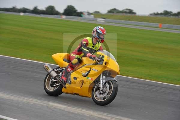 Motorcycle action photographs;Ty croes;anglesey;anglesey photographs;event digital images;eventdigitalimages;no limits trackday;peter wileman photography;trac mon;trackday;trackday digital images;trackday photos